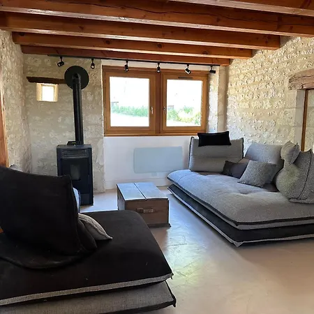 Domaine De Peroline Piscine Et Jacuzzi