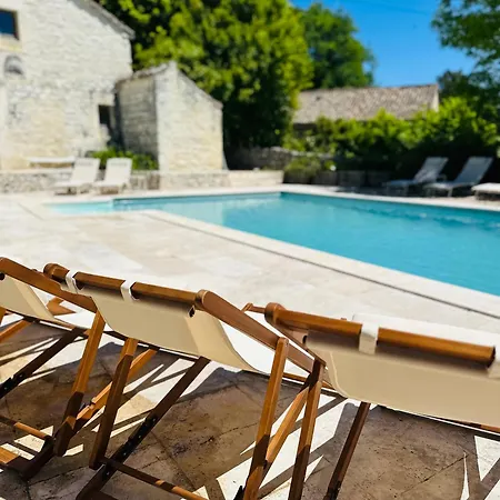 Dom wakacyjny Domaine De Peroline Piscine Et Jacuzzi