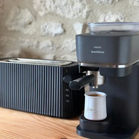 Domaine De Peroline Piscine Et Jacuzzi * Cezac (Lot)